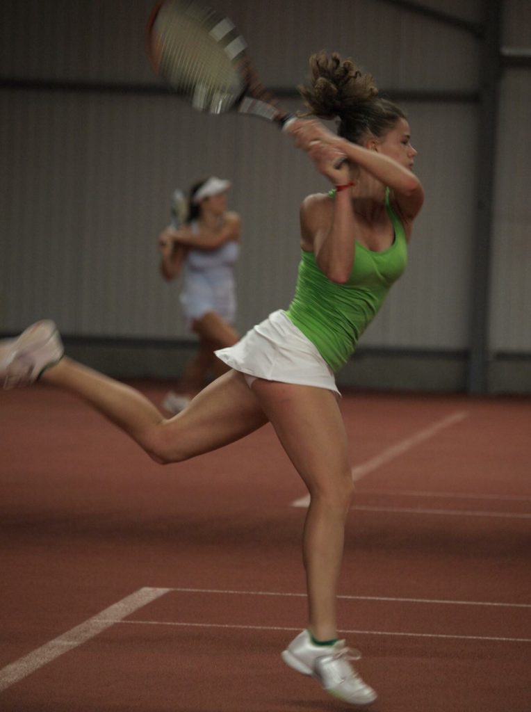 Wimbledon, Camila vince in due set con Teliana Pereira e passa al secondo turno. VIDEO da Londra: il match point